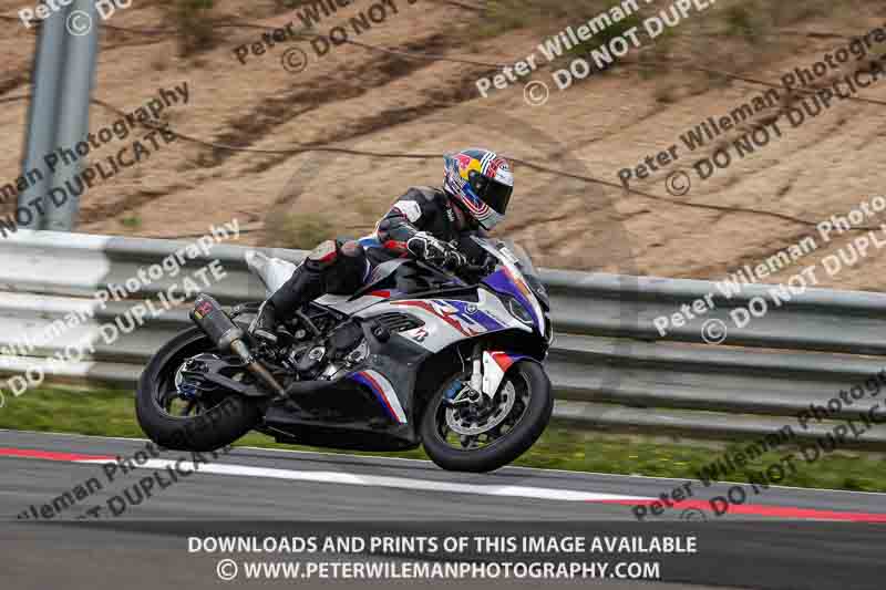 cadwell no limits trackday;cadwell park;cadwell park photographs;cadwell trackday photographs;enduro digital images;event digital images;eventdigitalimages;navarra;no limits trackdays;peter wileman photography;racing digital images;trackday digital images;trackday photos